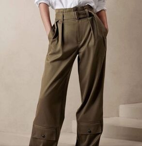 Banana Republic Olive Pleated Trousers